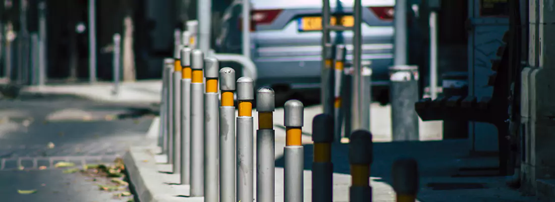 Safe and Convenient Retractable Barrier Column Systems for Properties in Sanford, FL